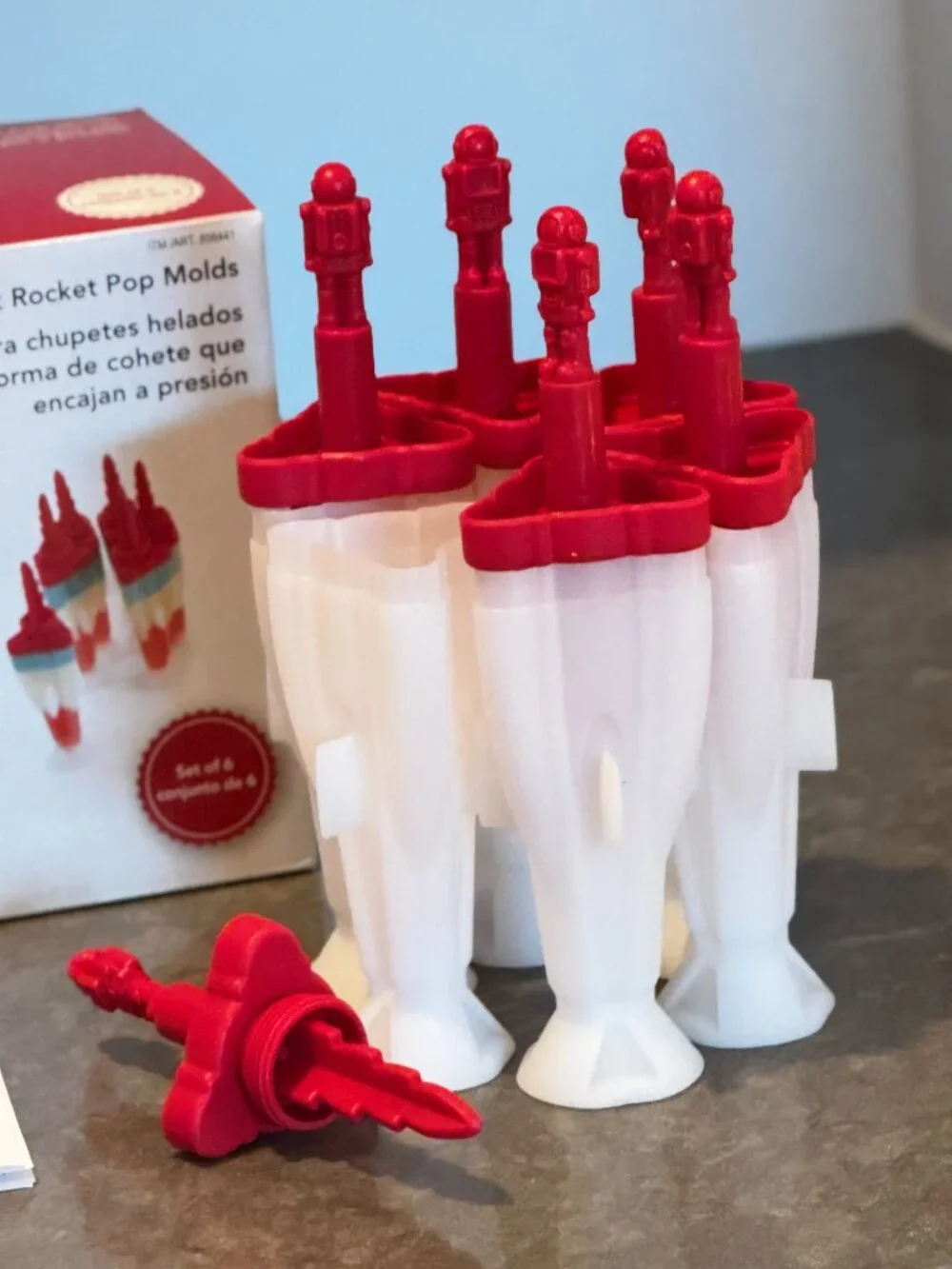 Cuisipro Snap Fit Rocket Pop Molds Set of 6 NIB Plus Animal Character Sticks